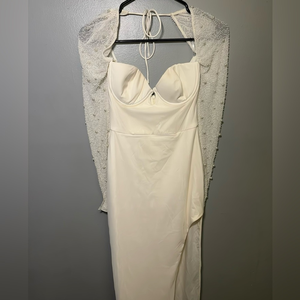 ✨ Oh Polly White Satin Maxi Dress ✨